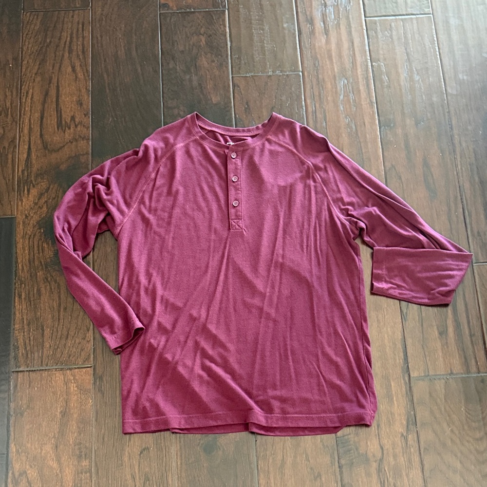 Mizzen+Main Maroon Long Sleeve Henley